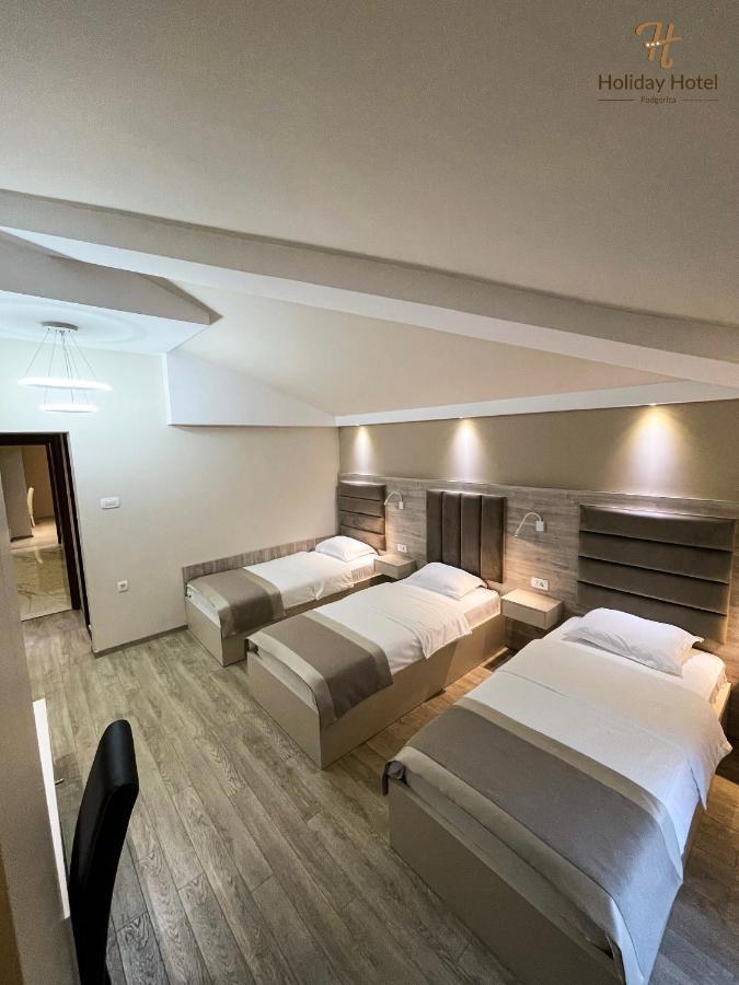 Hotel Holiday Podgorica Exterior photo